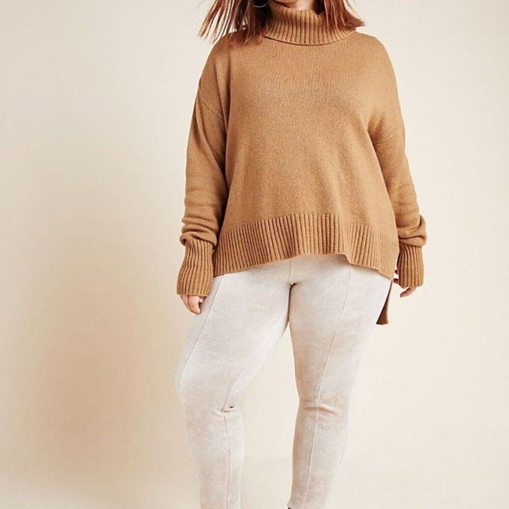 Anthropologie Cream and Gold Leggings Soft and Comfortable